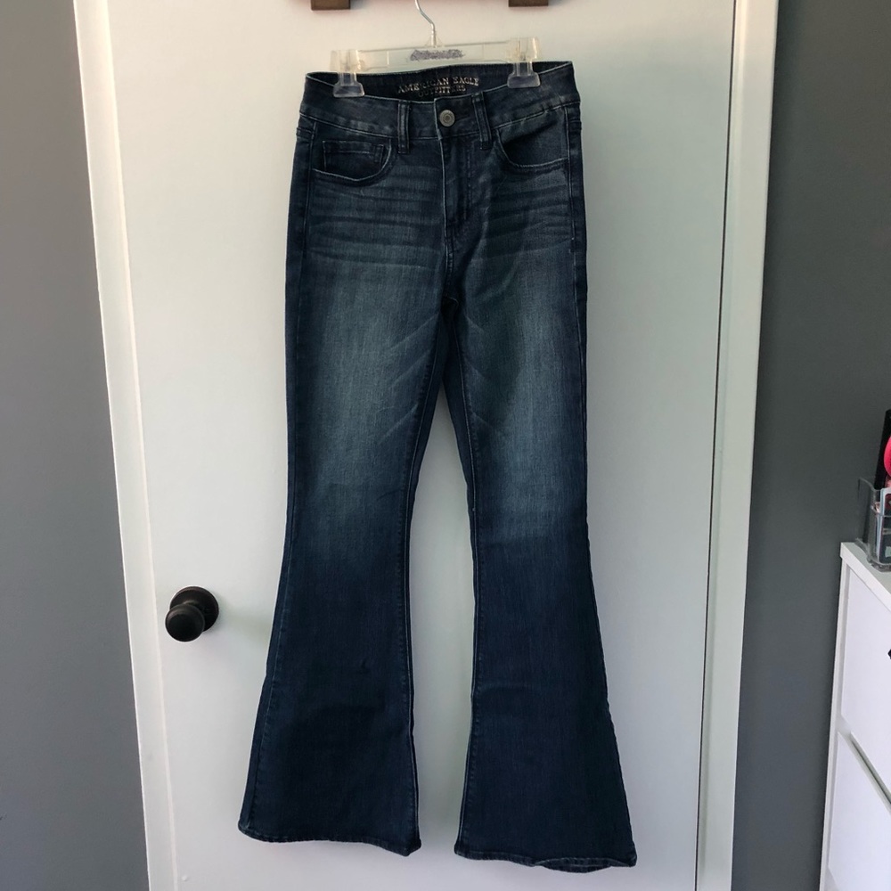 Anerican eagle dark medium wash bootcut jeans